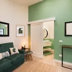 Cozy Olive Flat * Floransa